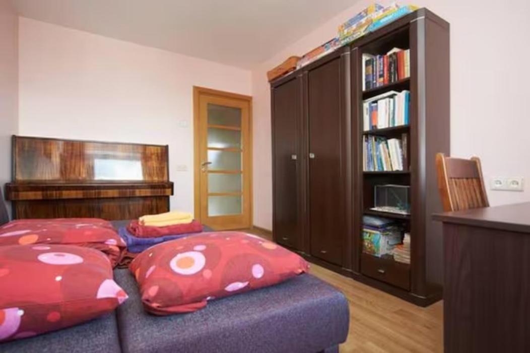 Cozy Private Room In A Three Room Apartment Free Parking Feel Like At Home VNO Dış mekan fotoğraf
